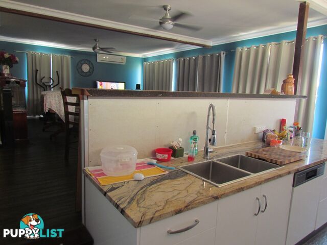 12 Daniel Street BOWEN QLD 4805