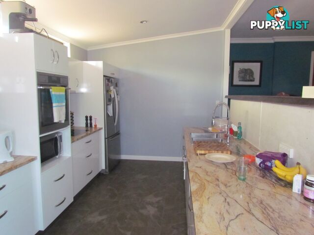 12 Daniel Street BOWEN QLD 4805