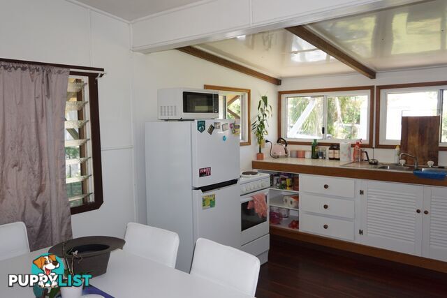 16 George BOWEN QLD 4805