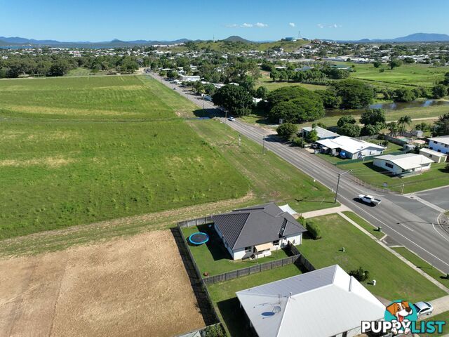 62 Soldiers Road BOWEN QLD 4805