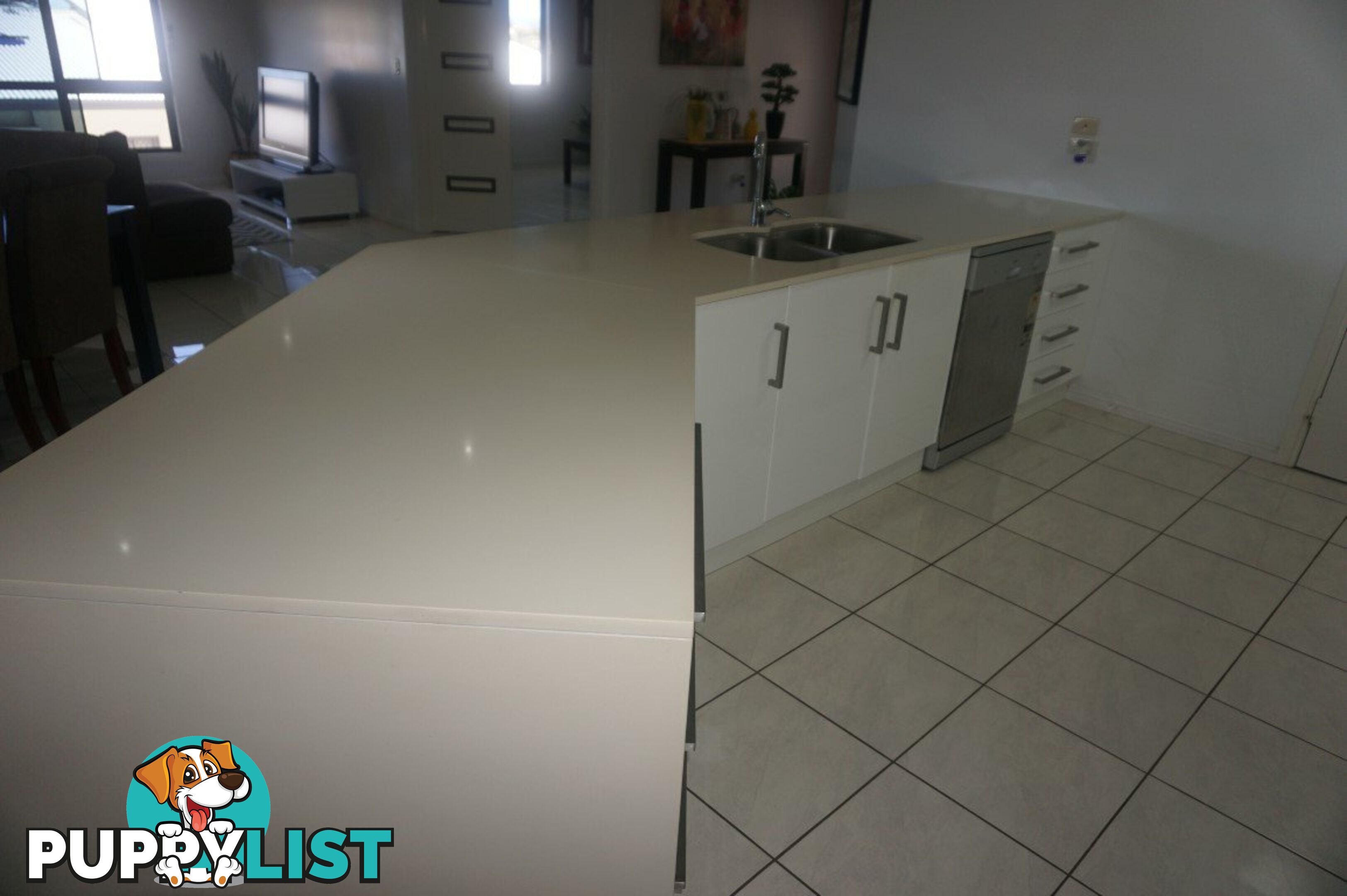 18 Reynolds Street BOWEN QLD 4805