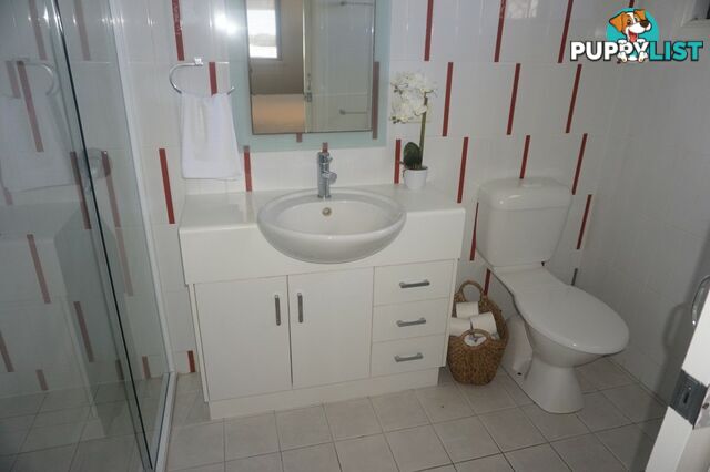 18 Reynolds Street BOWEN QLD 4805