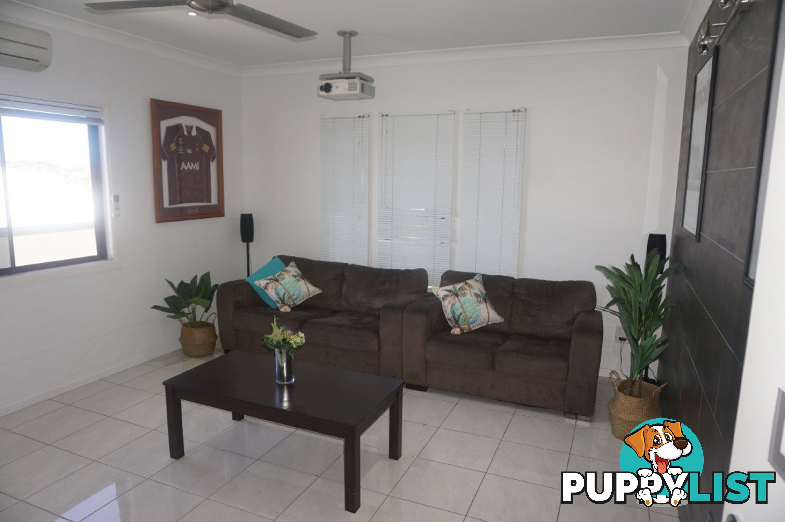 18 Reynolds Street BOWEN QLD 4805