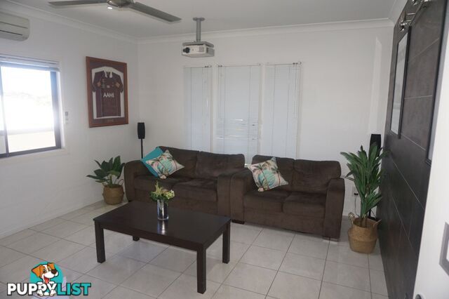 18 Reynolds Street BOWEN QLD 4805