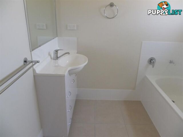 19 Sapphire Crescent BOWEN QLD 4805