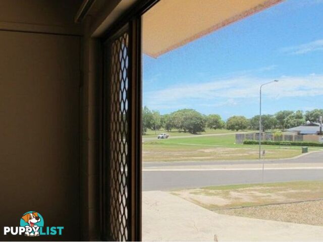 Unit 8, 2A Powell Street BOWEN QLD 4805