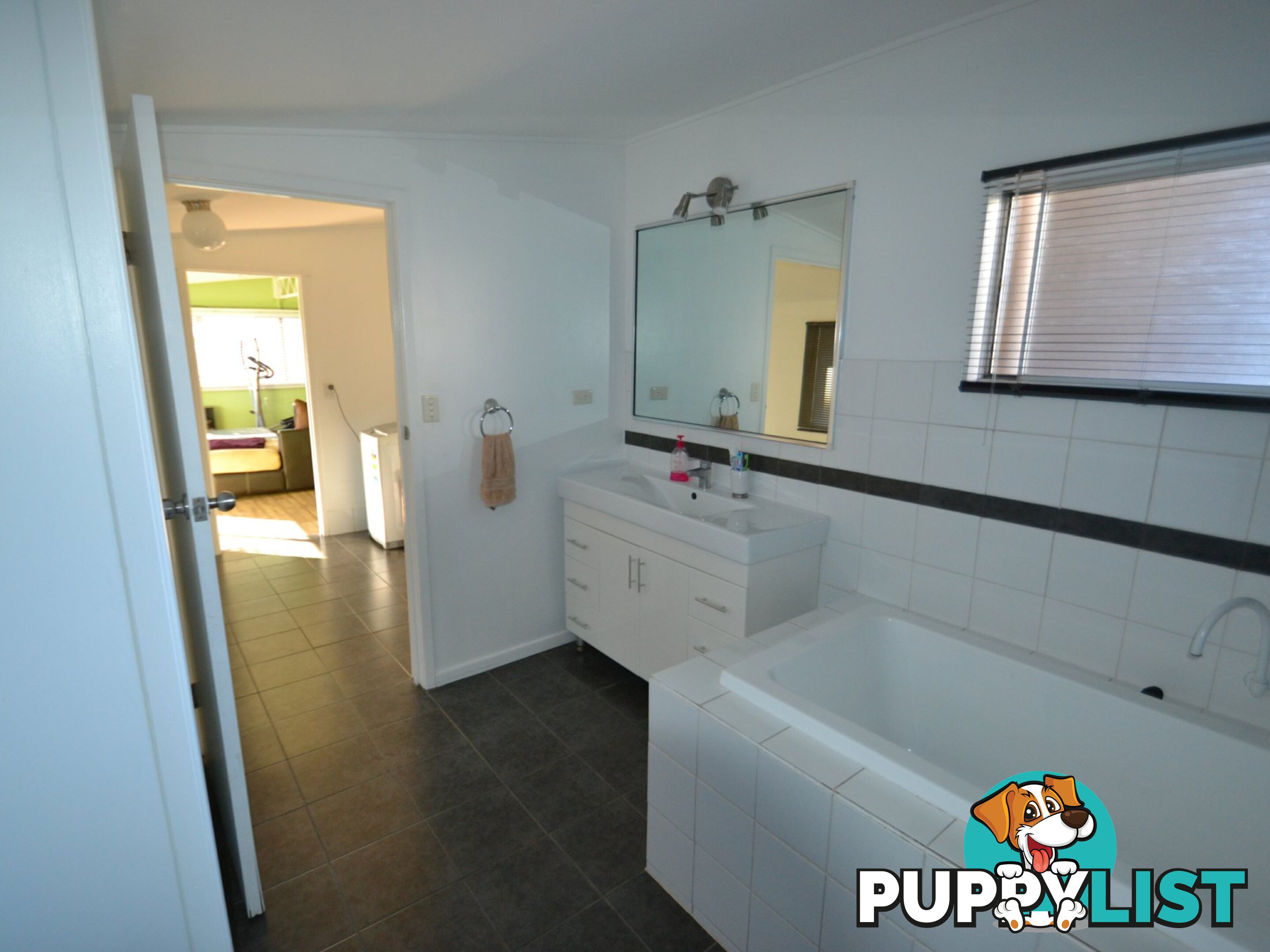 11 Brisbane St BOWEN QLD 4805