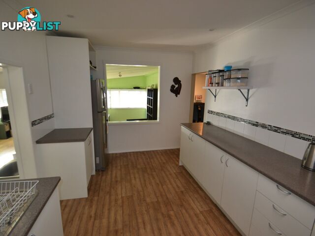 11 Brisbane St BOWEN QLD 4805