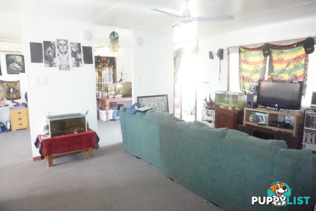 44 Field Street BOWEN QLD 4805