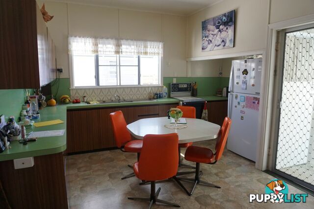 82 Livingstone St BOWEN QLD 4805