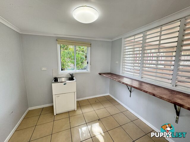 60 Livingstone Street BOWEN QLD 4805