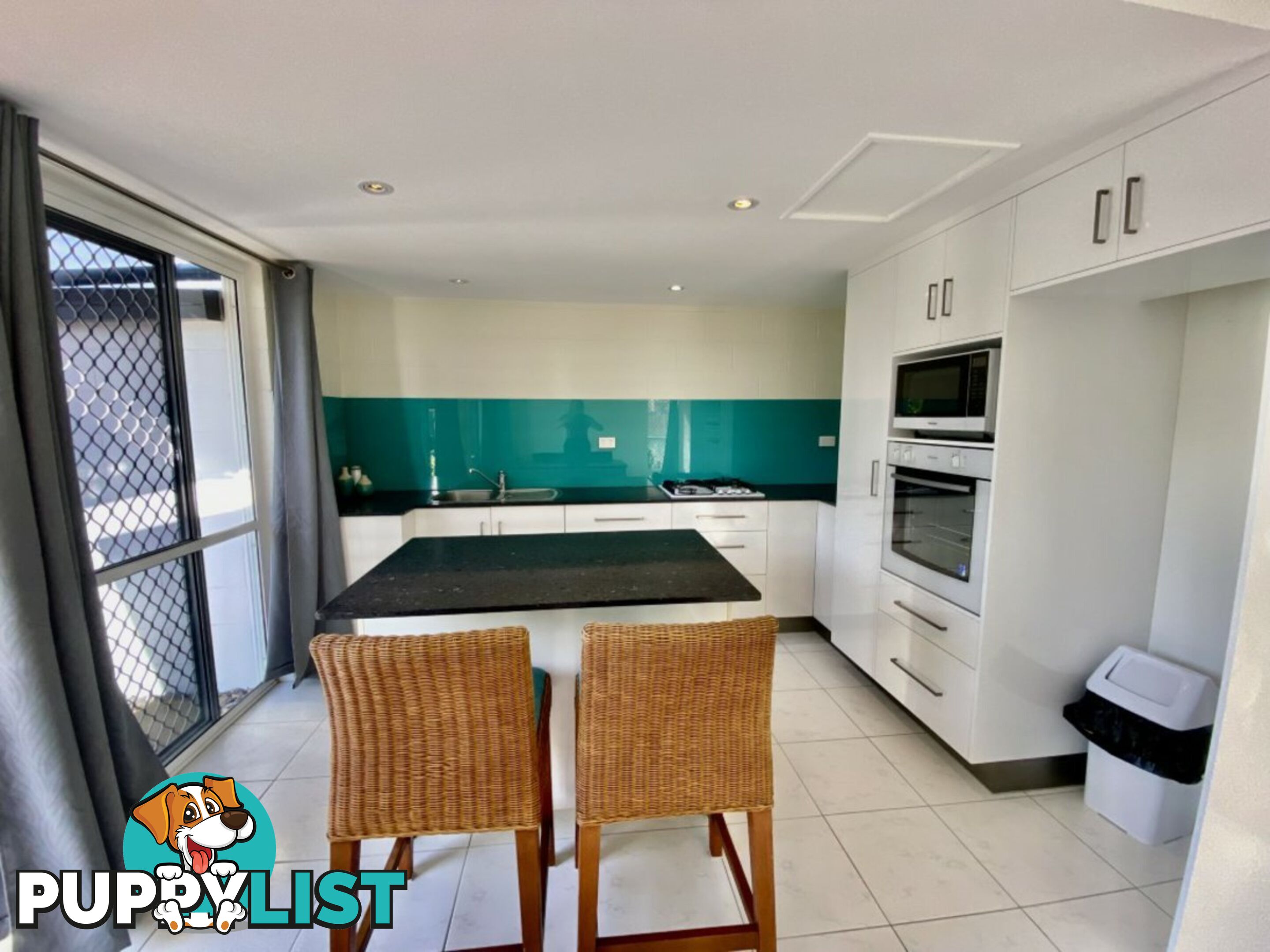 Unit 5, 89 Horseshoe Bay Road BOWEN QLD 4805