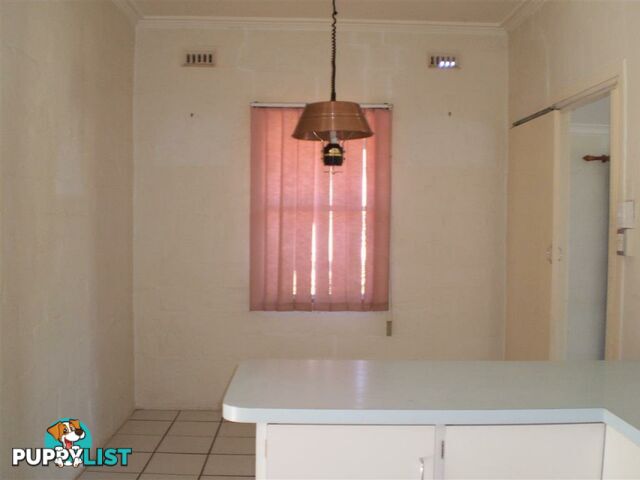 56 Poole st BOWEN QLD 4805