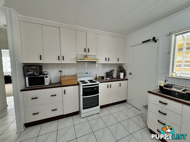 15 Lascelles Lane BOWEN QLD 4805