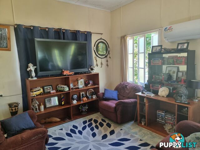 73 Poole Street BOWEN QLD 4805