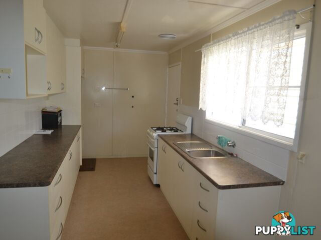 4 Darwen st BOWEN QLD 4805
