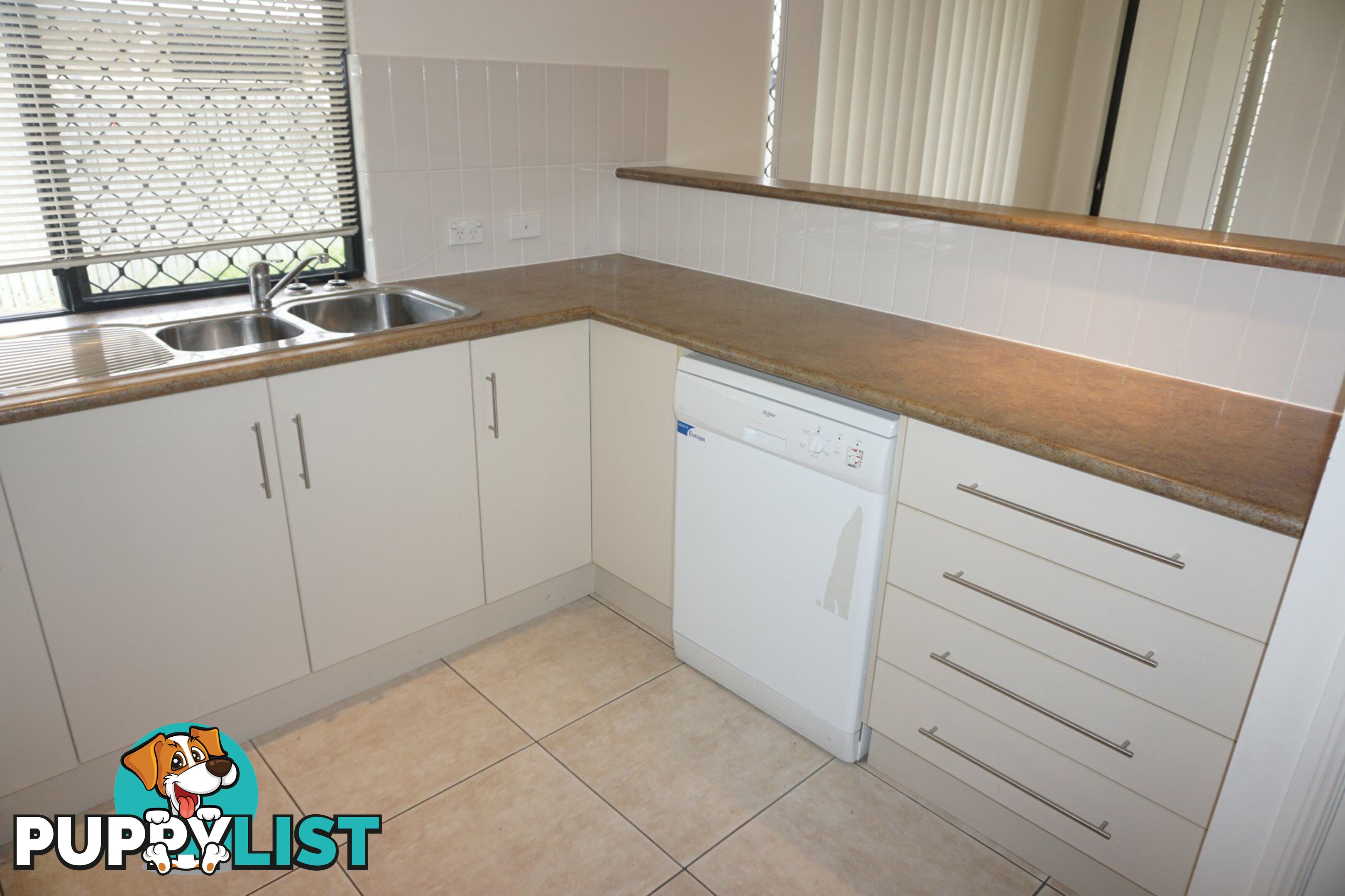 10 Lexington Court BOWEN QLD 4805