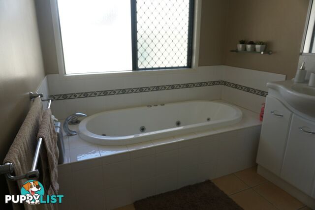 7 Peters Place BOWEN QLD 4805