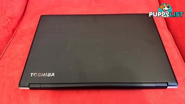 Toshiba 15&amp;quot; 250GB SSD 16GB RAM WIN11