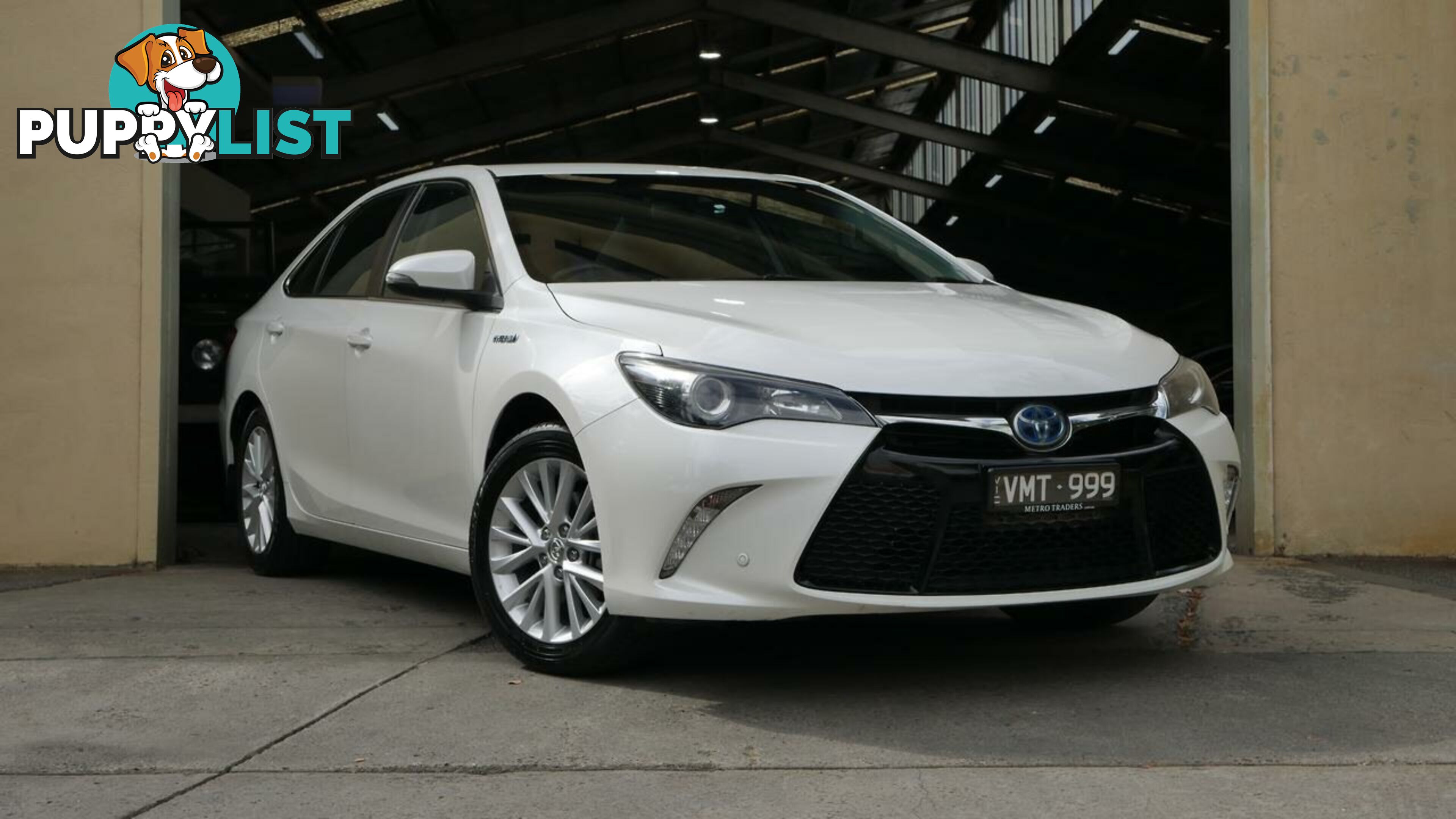 2017 Toyota Camry  AVV50R Atara SL Hybrid Sedan