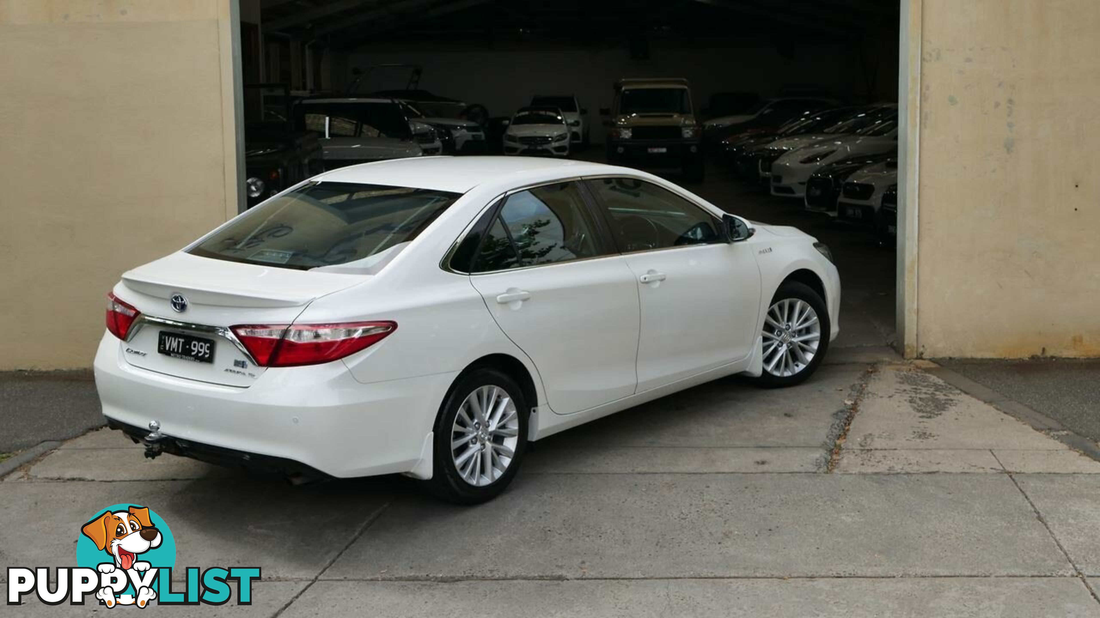 2017 Toyota Camry  AVV50R Atara SL Hybrid Sedan