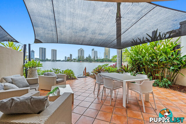 2/101 Stanhill Drive SURFERS PARADISE QLD 4217