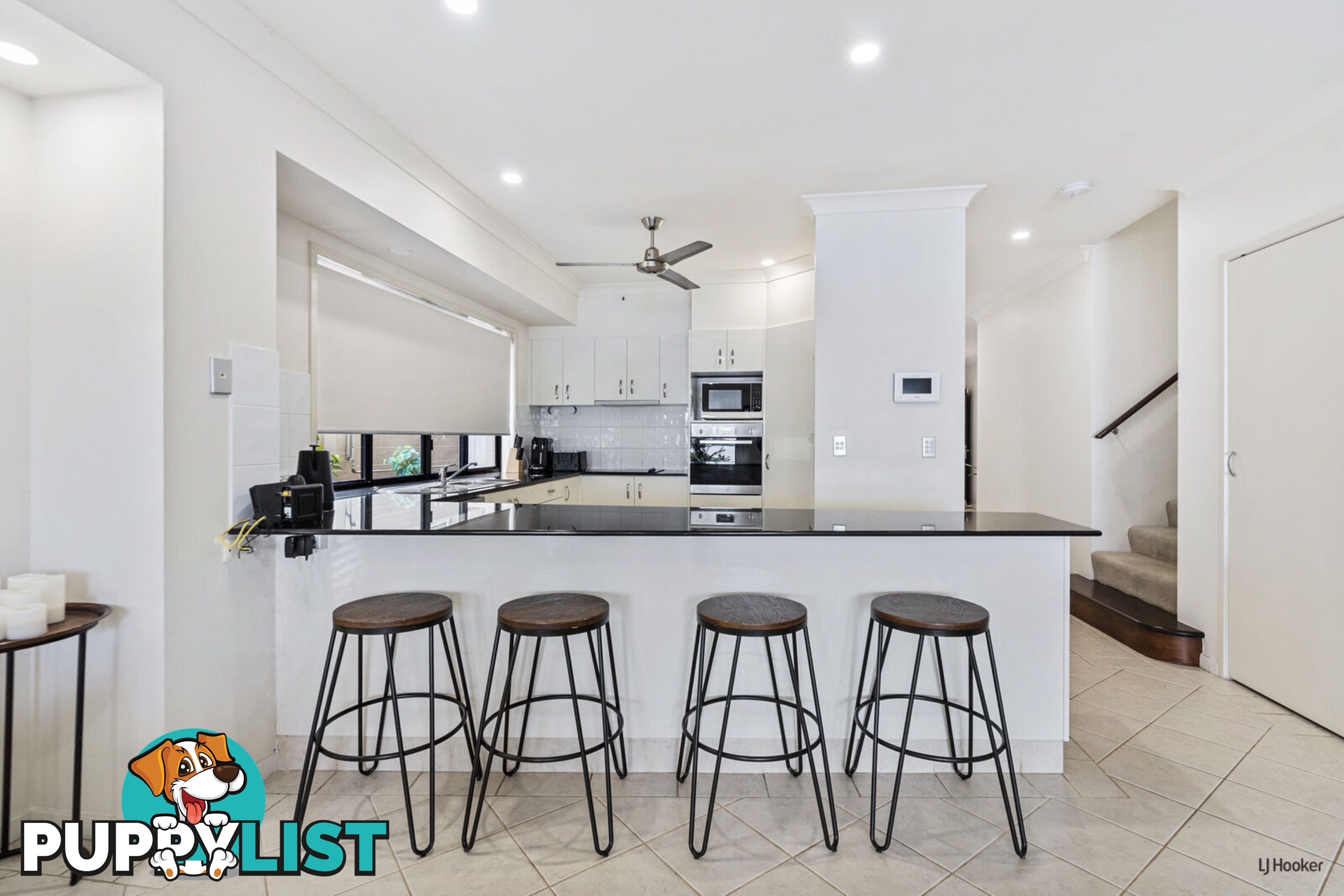 2/101 Stanhill Drive SURFERS PARADISE QLD 4217