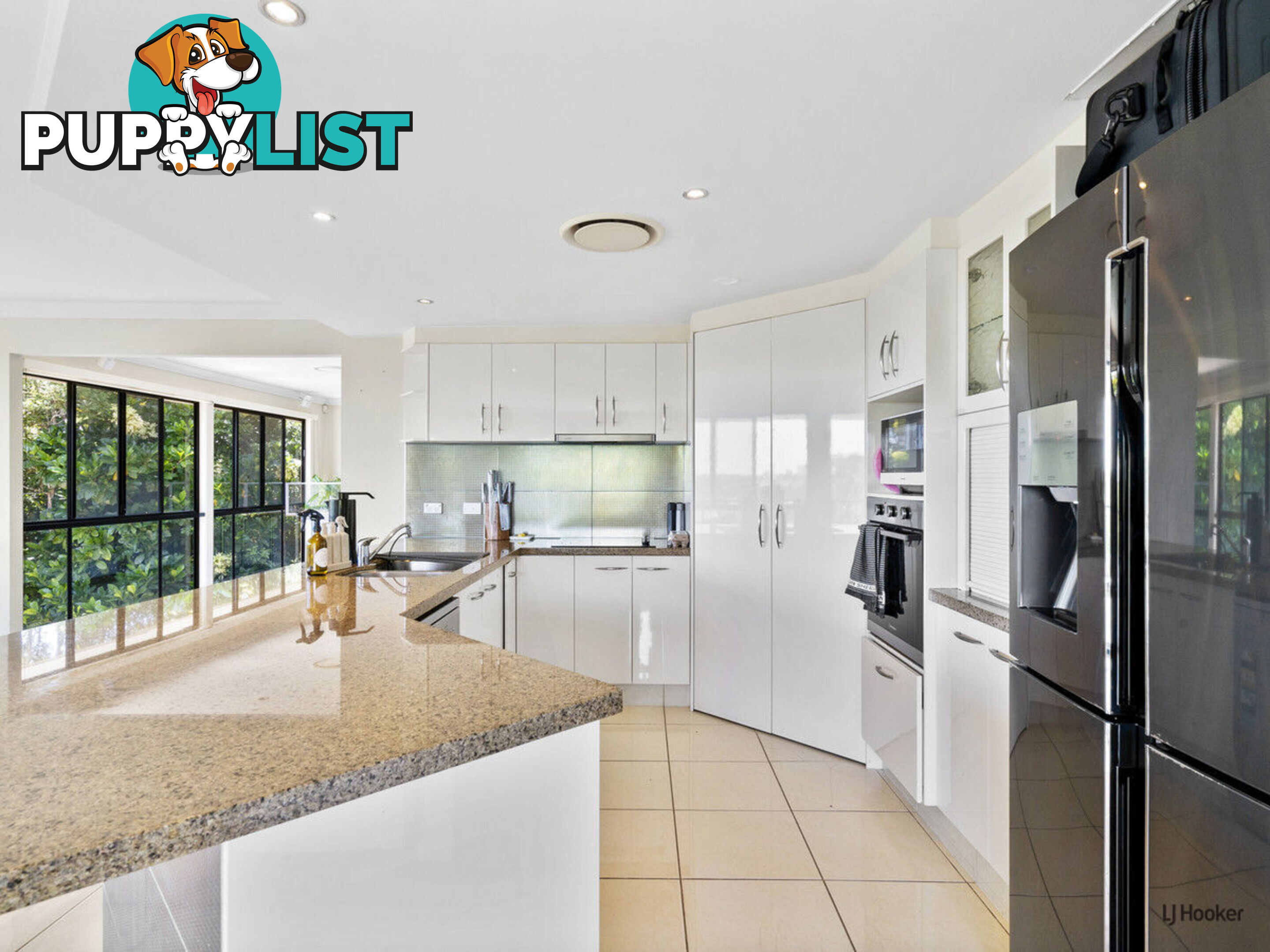 11 Kukulies Court CURRUMBIN WATERS QLD 4223