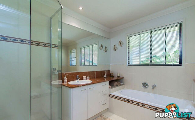 11 Kukulies Court CURRUMBIN WATERS QLD 4223