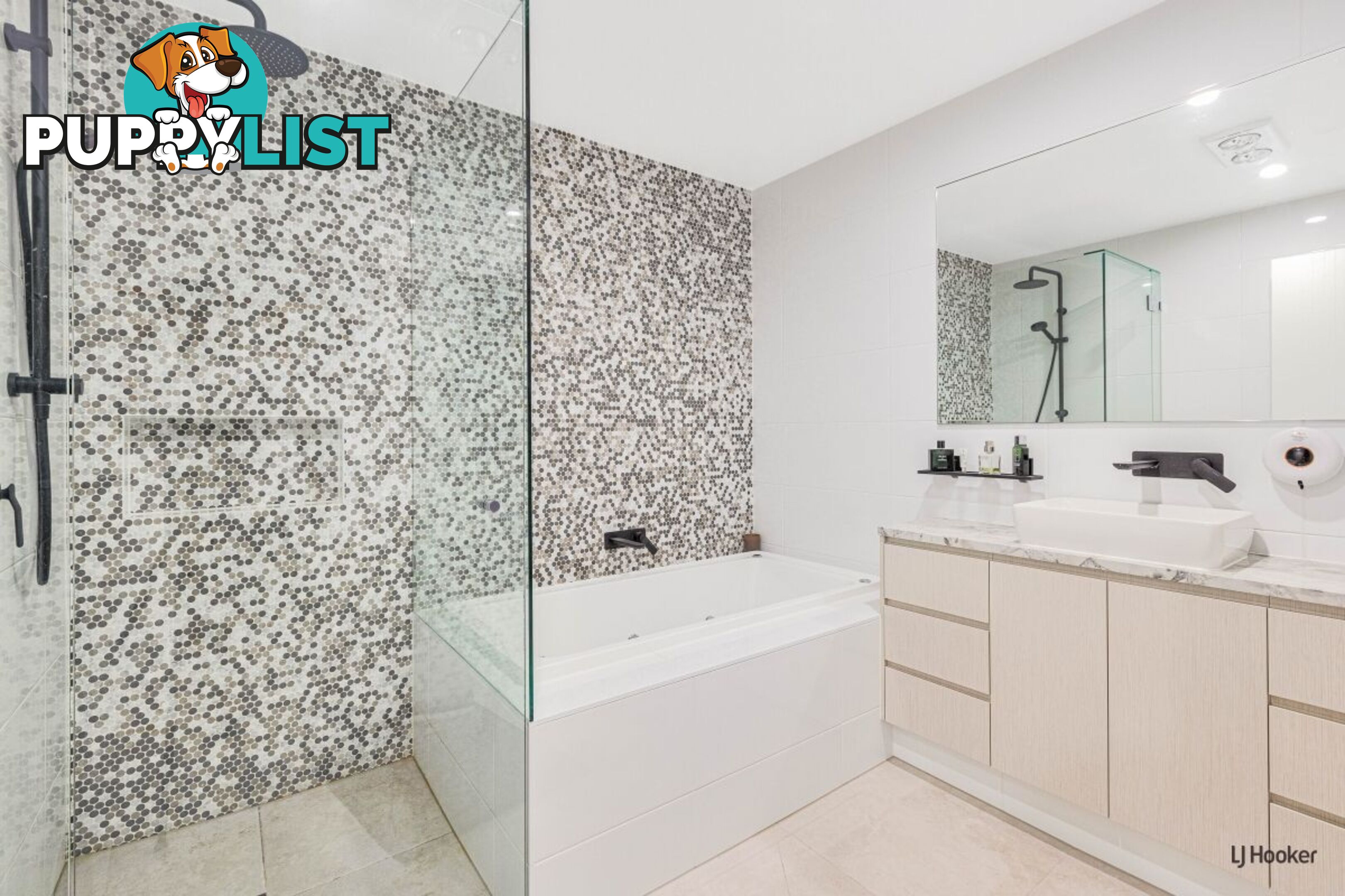 3/66 Phillips Lane TWEED HEADS NSW 2485