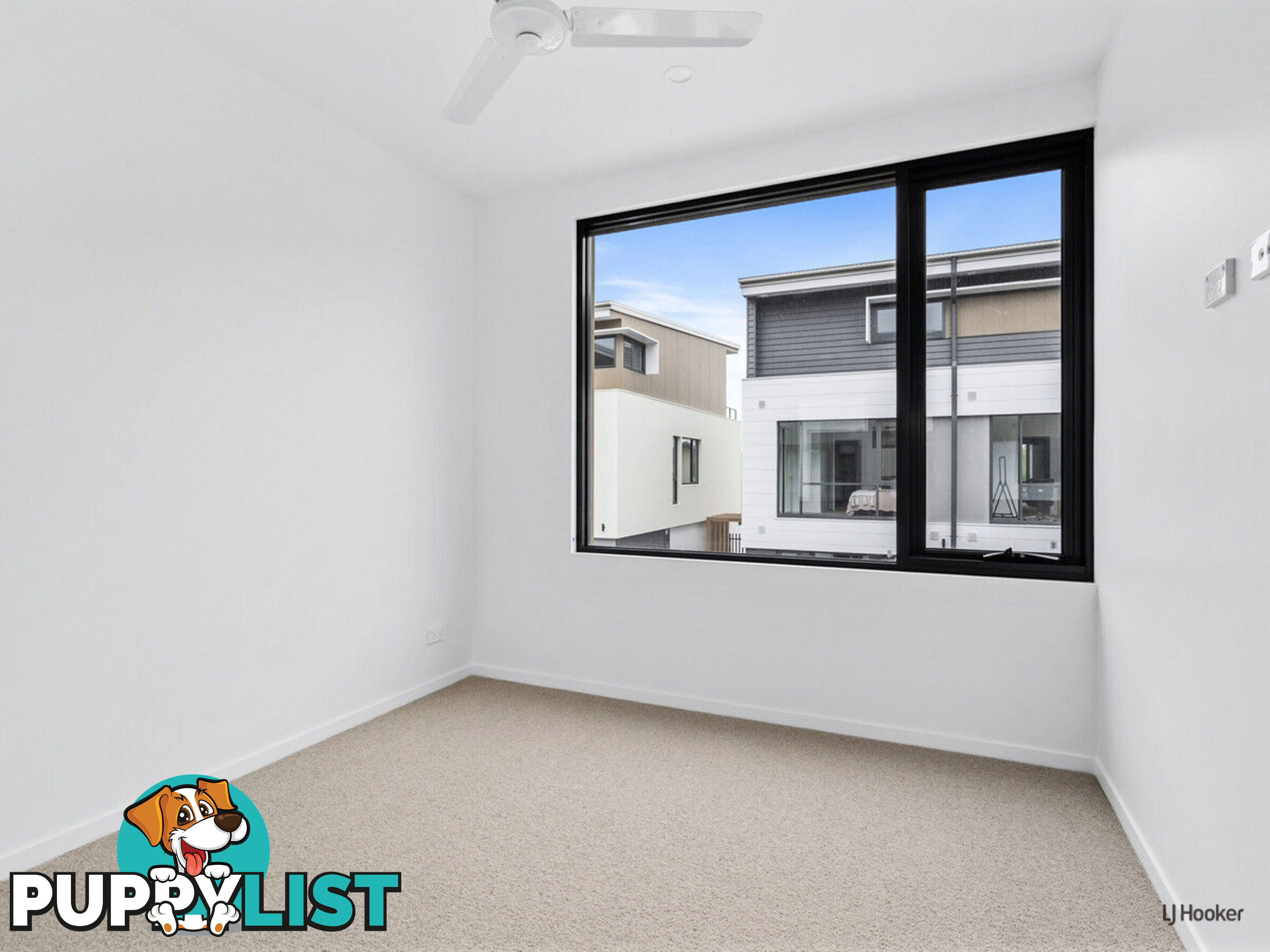 16/56 Harbourview Drive HOPE ISLAND QLD 4212
