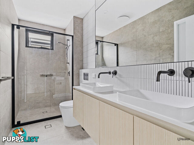 16/56 Harbourview Drive HOPE ISLAND QLD 4212