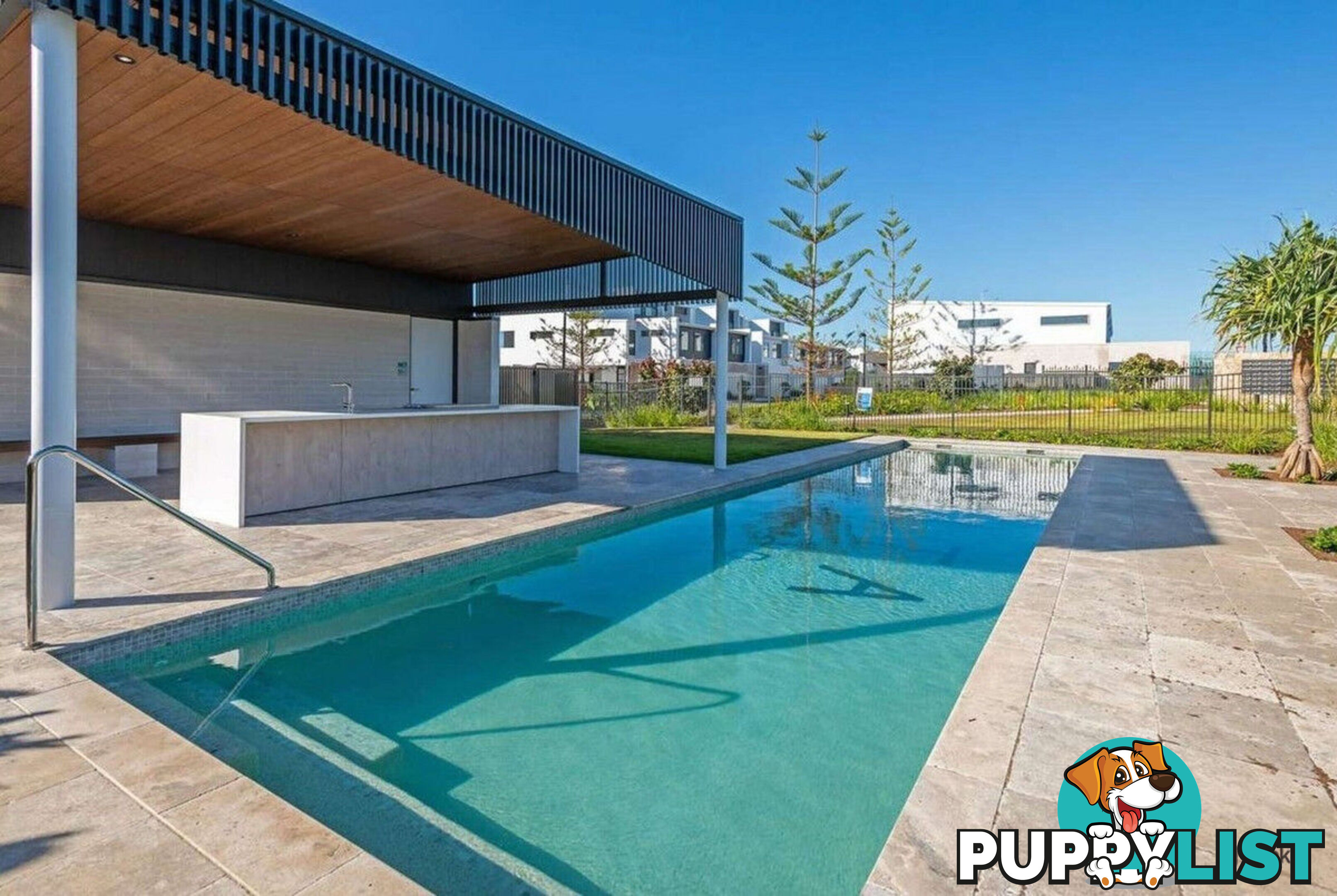16/56 Harbourview Drive HOPE ISLAND QLD 4212