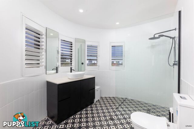 4/38-40 Tweed Street COOLANGATTA QLD 4225