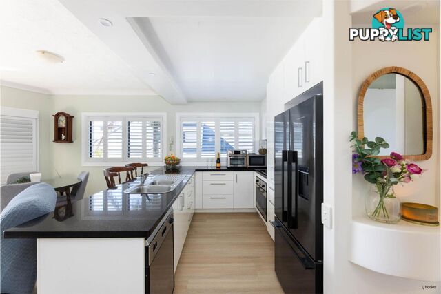 4/38-40 Tweed Street COOLANGATTA QLD 4225