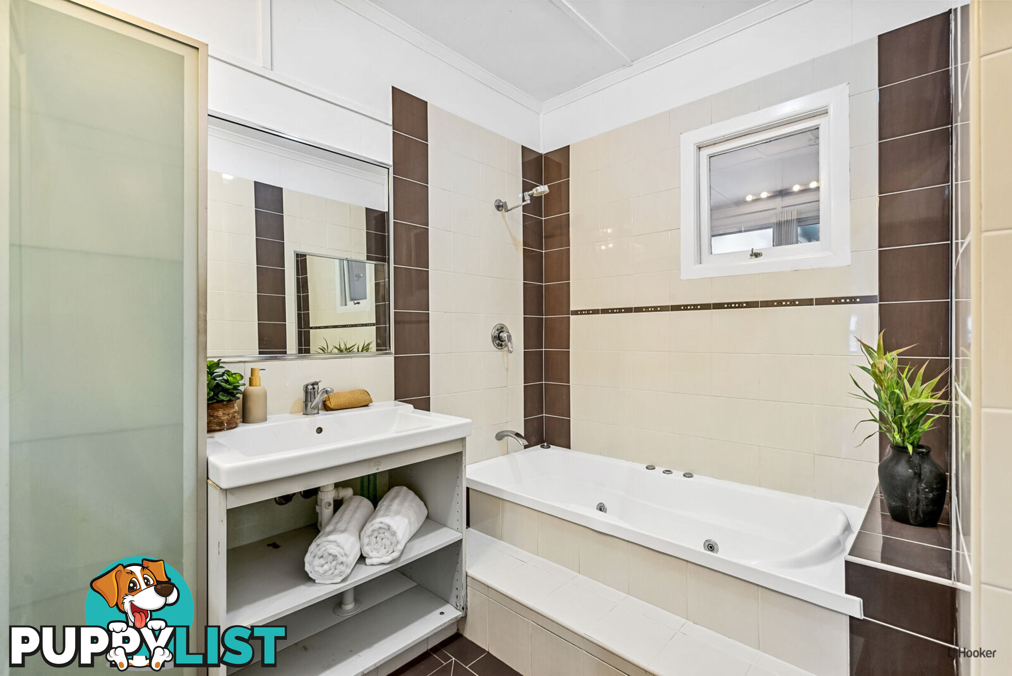 72 Cypress Terrace PALM BEACH QLD 4221
