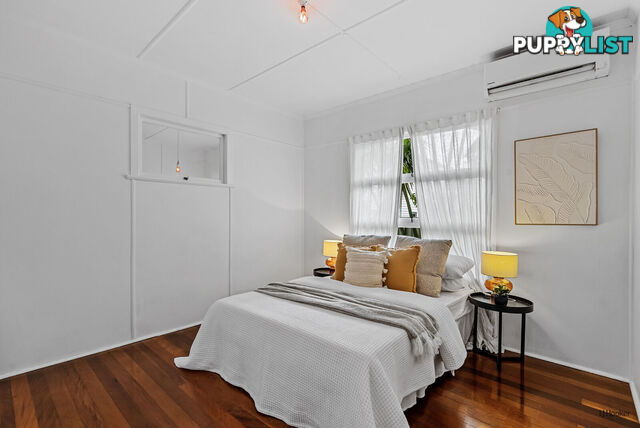 72 Cypress Terrace PALM BEACH QLD 4221
