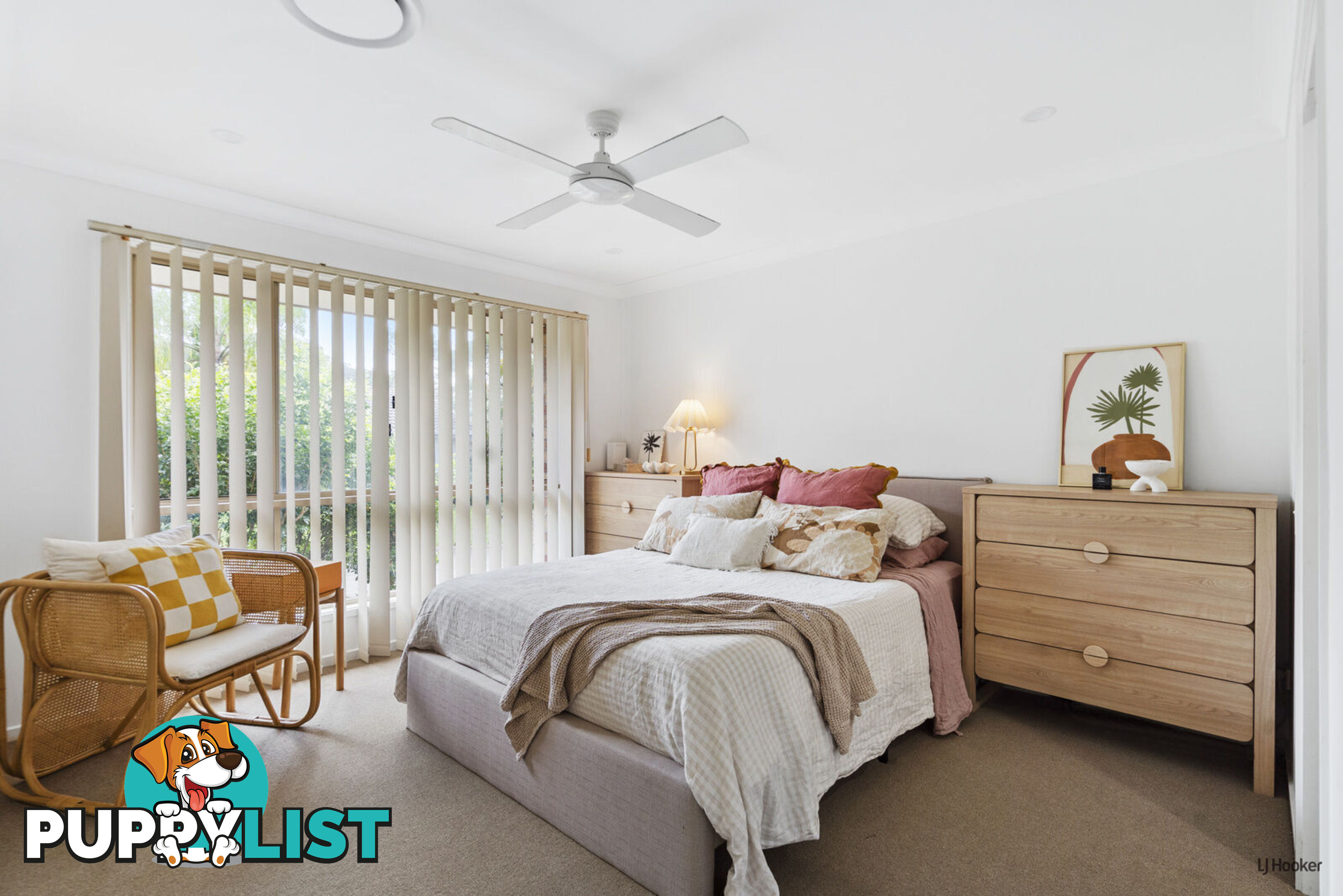 49/96 Galleon Way CURRUMBIN WATERS QLD 4223