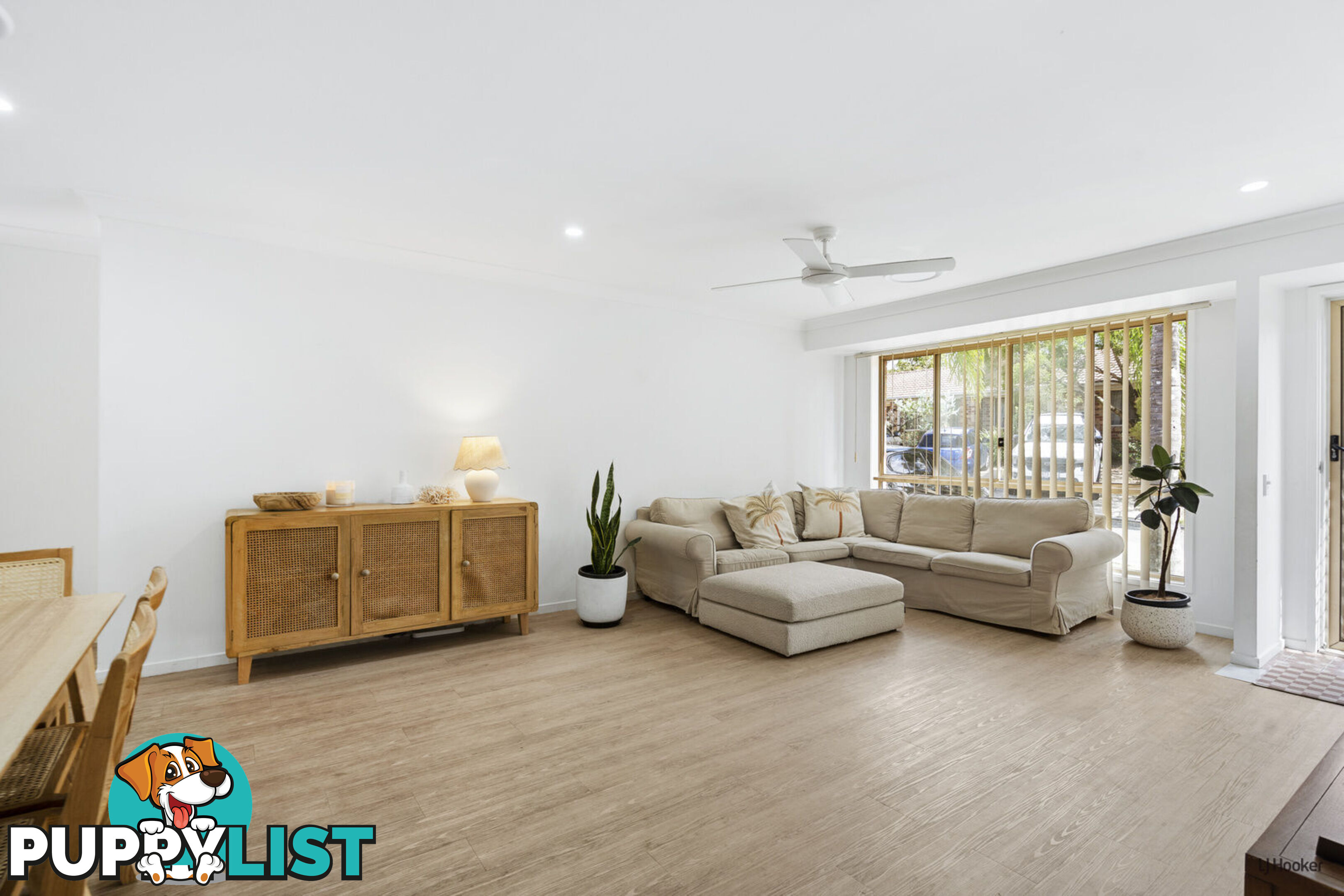 49/96 Galleon Way CURRUMBIN WATERS QLD 4223