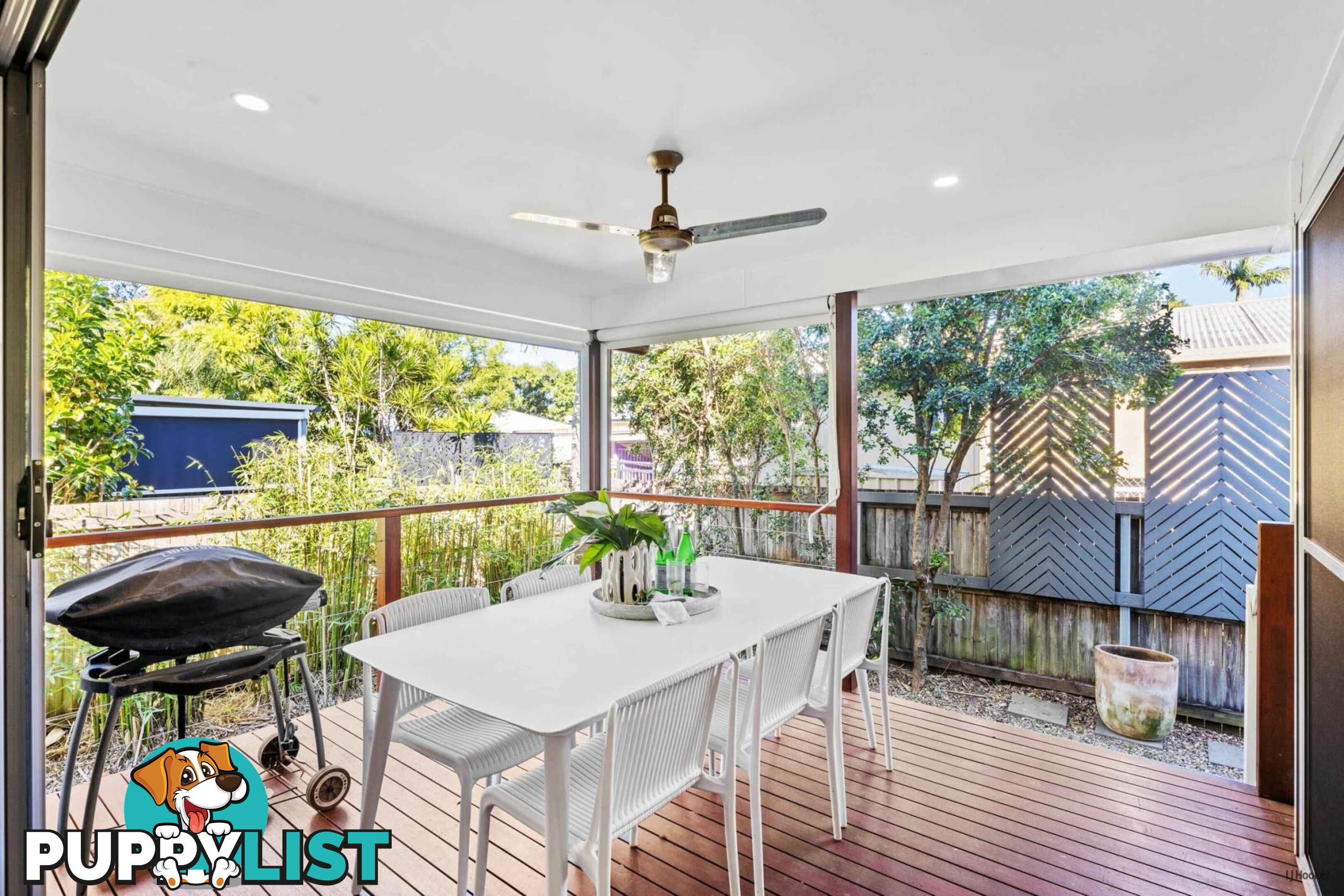 2/74 Guineas Creek Road CURRUMBIN WATERS QLD 4223