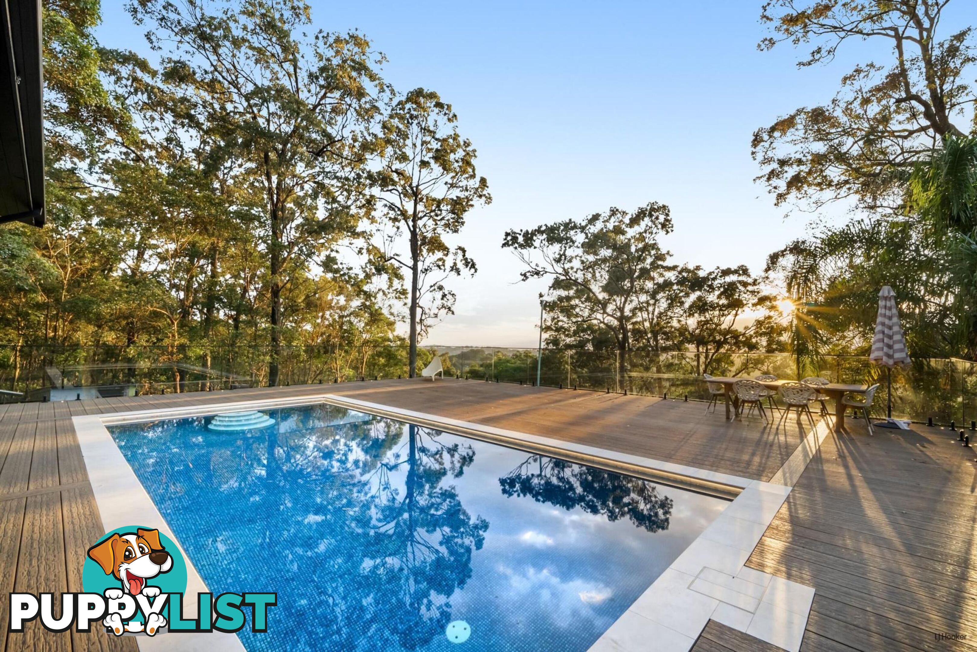 222 Simpsons Road CURRUMBIN WATERS QLD 4223