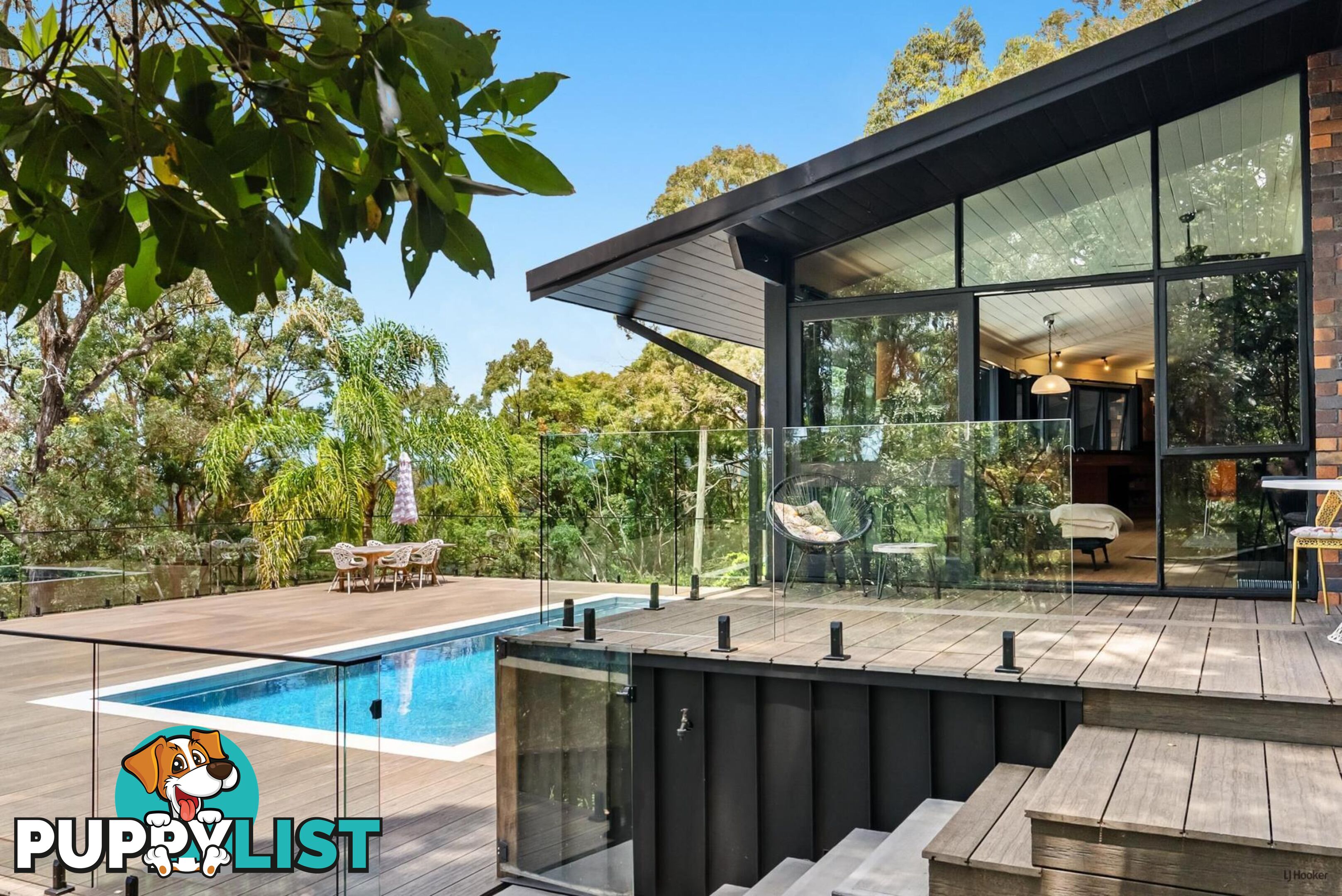 222 Simpsons Road CURRUMBIN WATERS QLD 4223