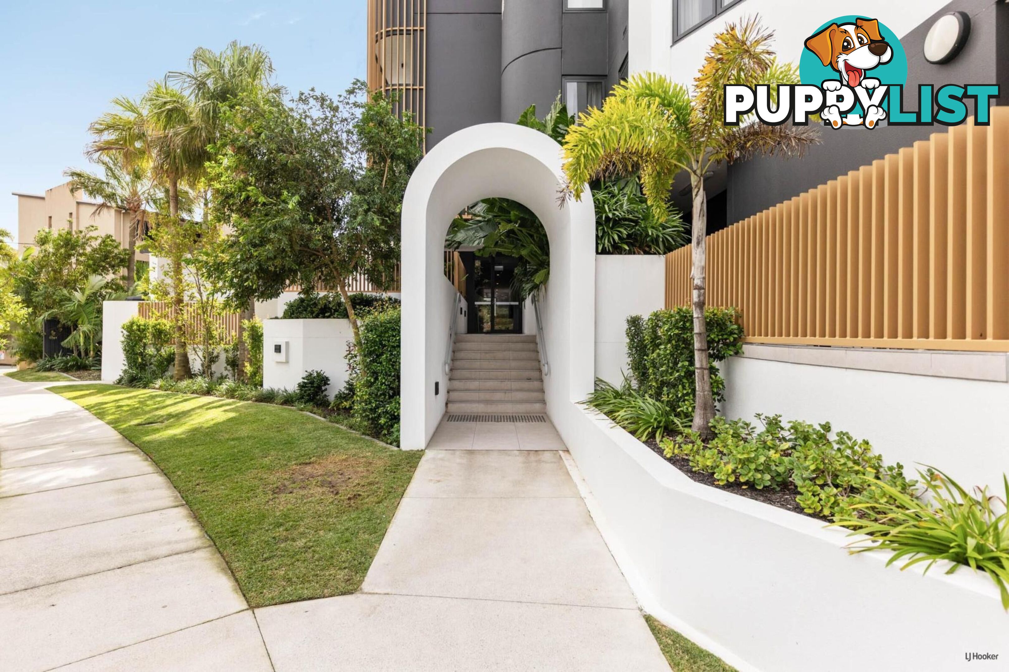 208/2 Mawarra Street PALM BEACH QLD 4221