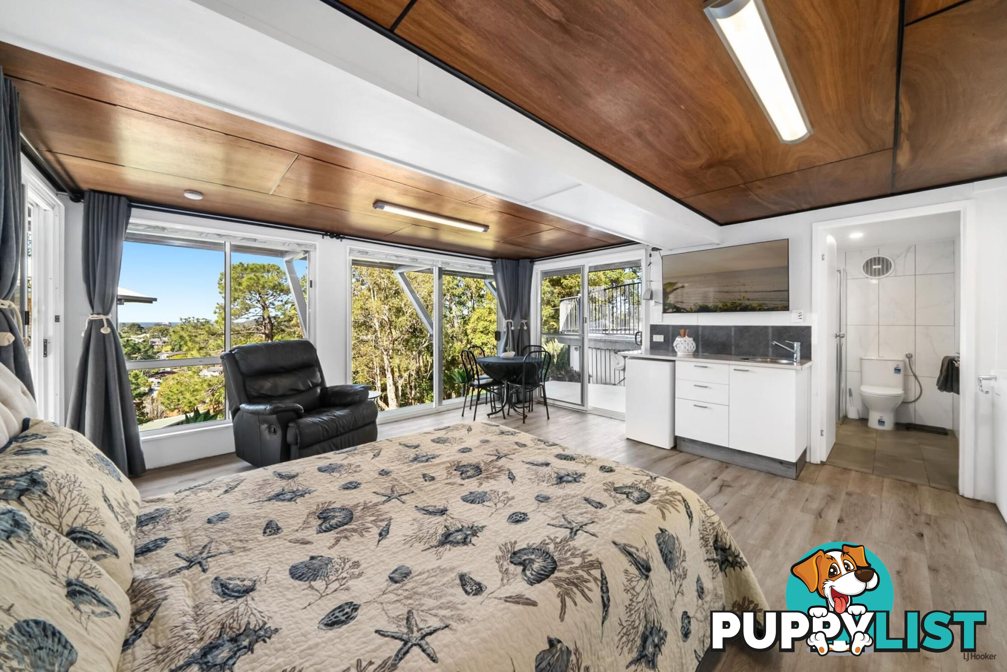 32 Doubleview Drive ELANORA QLD 4221