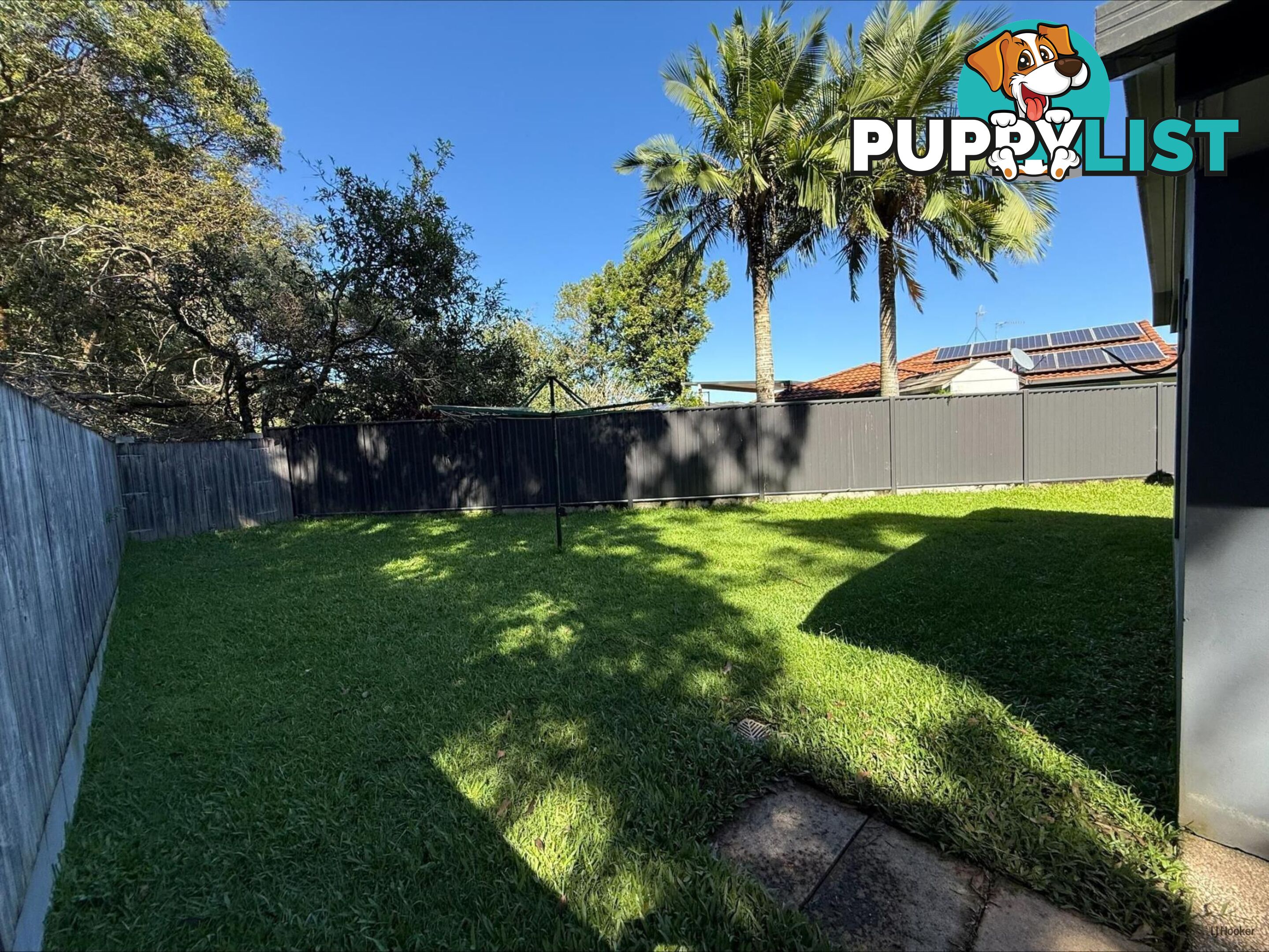 2/17 Mollys Place CURRUMBIN WATERS QLD 4223