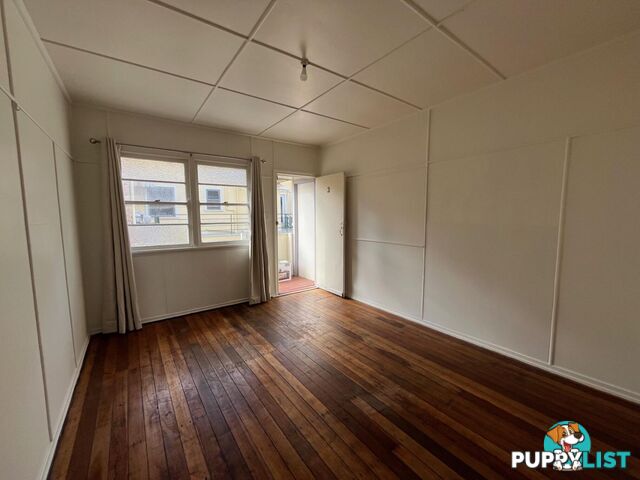 2/12 Haig Street COOLANGATTA QLD 4225