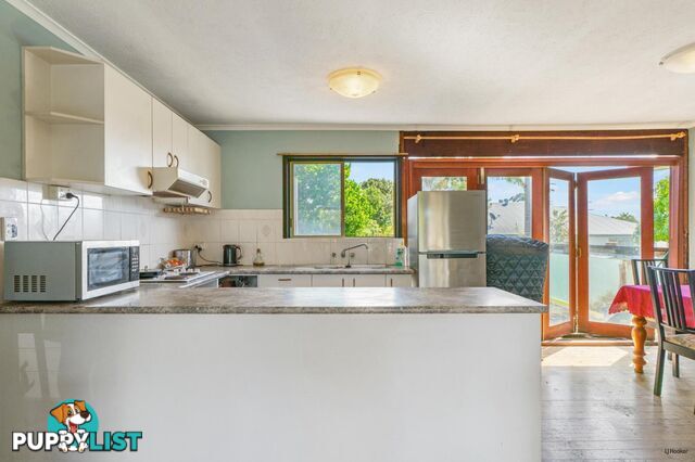 4 Alec Avenue MIAMI QLD 4220