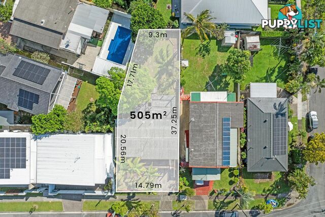 4 Alec Avenue MIAMI QLD 4220