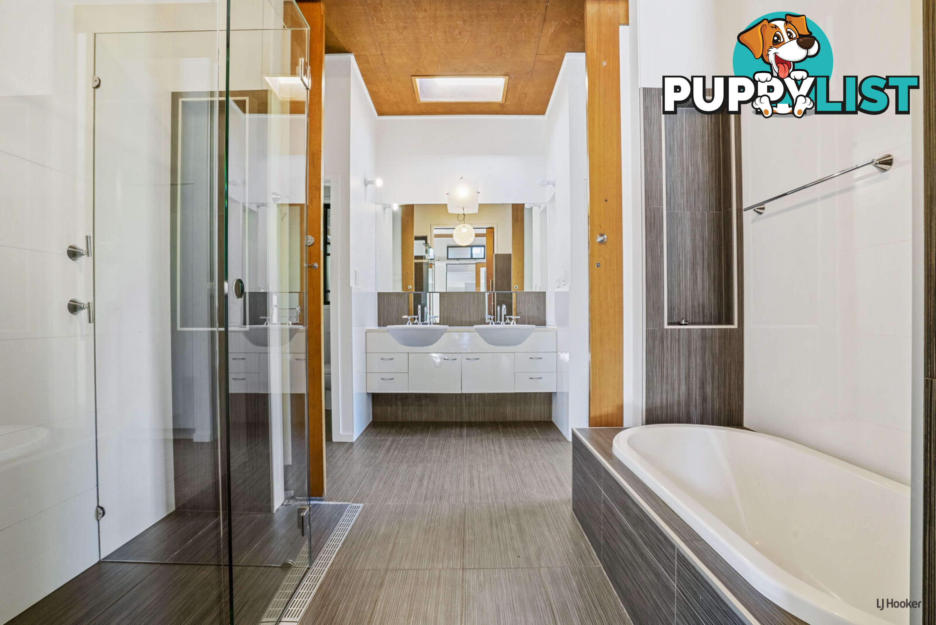 2 Mooligum Way CURRUMBIN VALLEY QLD 4223