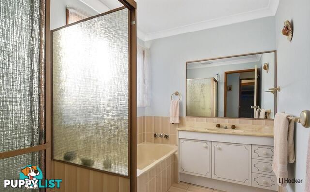 21 Ironbark Street ELANORA QLD 4221